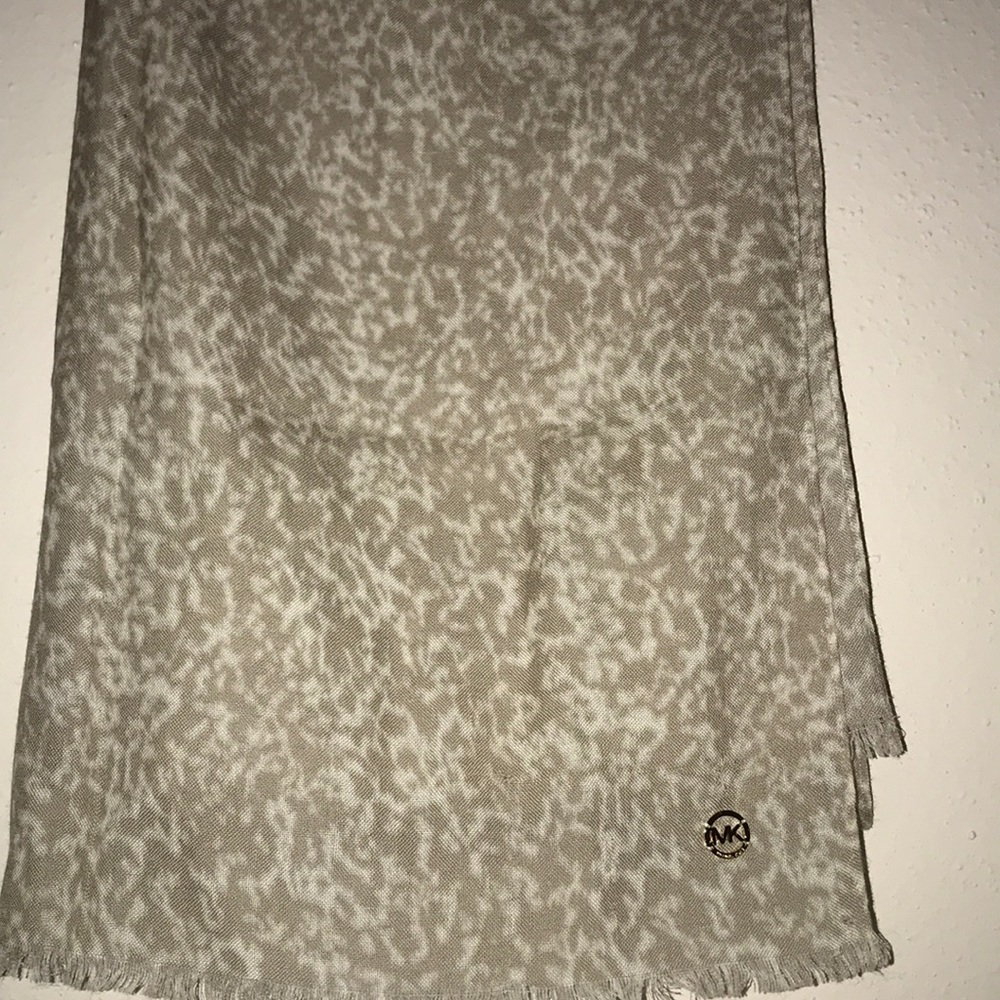 Michael Kors scarf